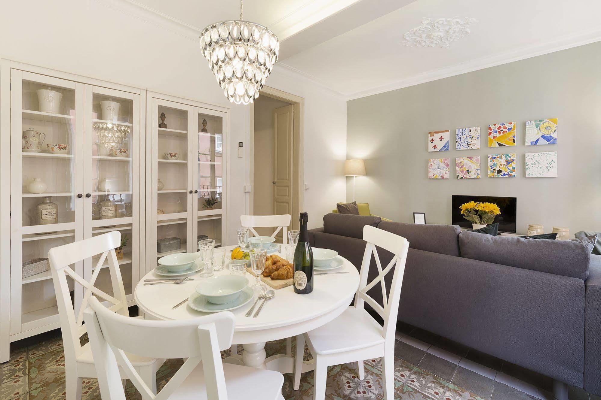 Nextdoor Gaudi Apartamento