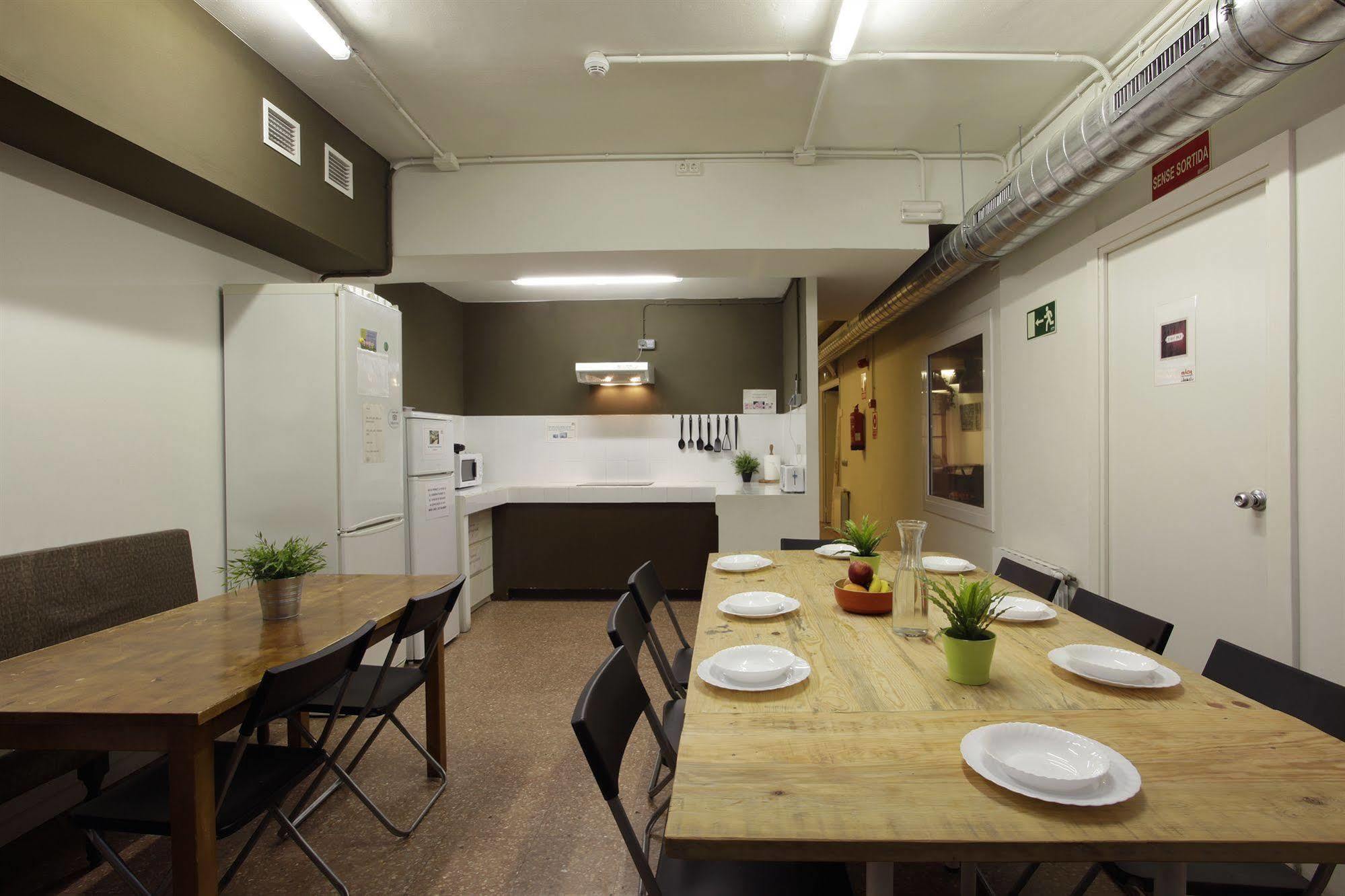 Gracia Hostal *