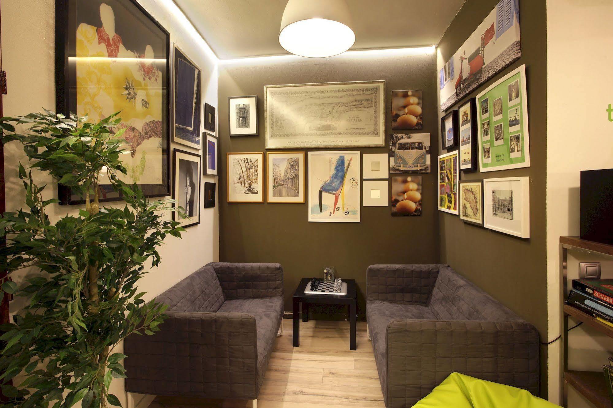Gracia Hostal *
