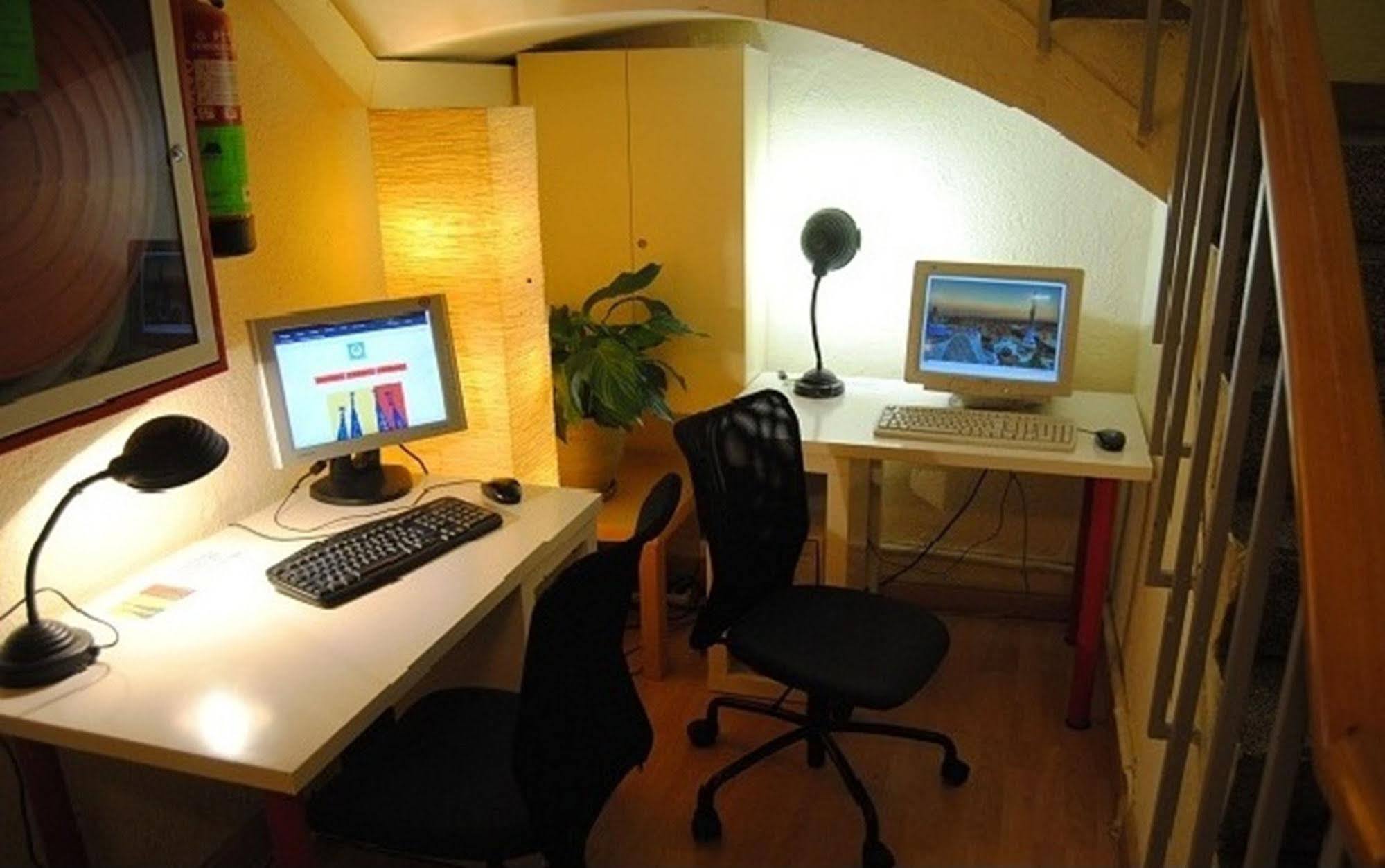 Residencia Albergue Studio Hostal