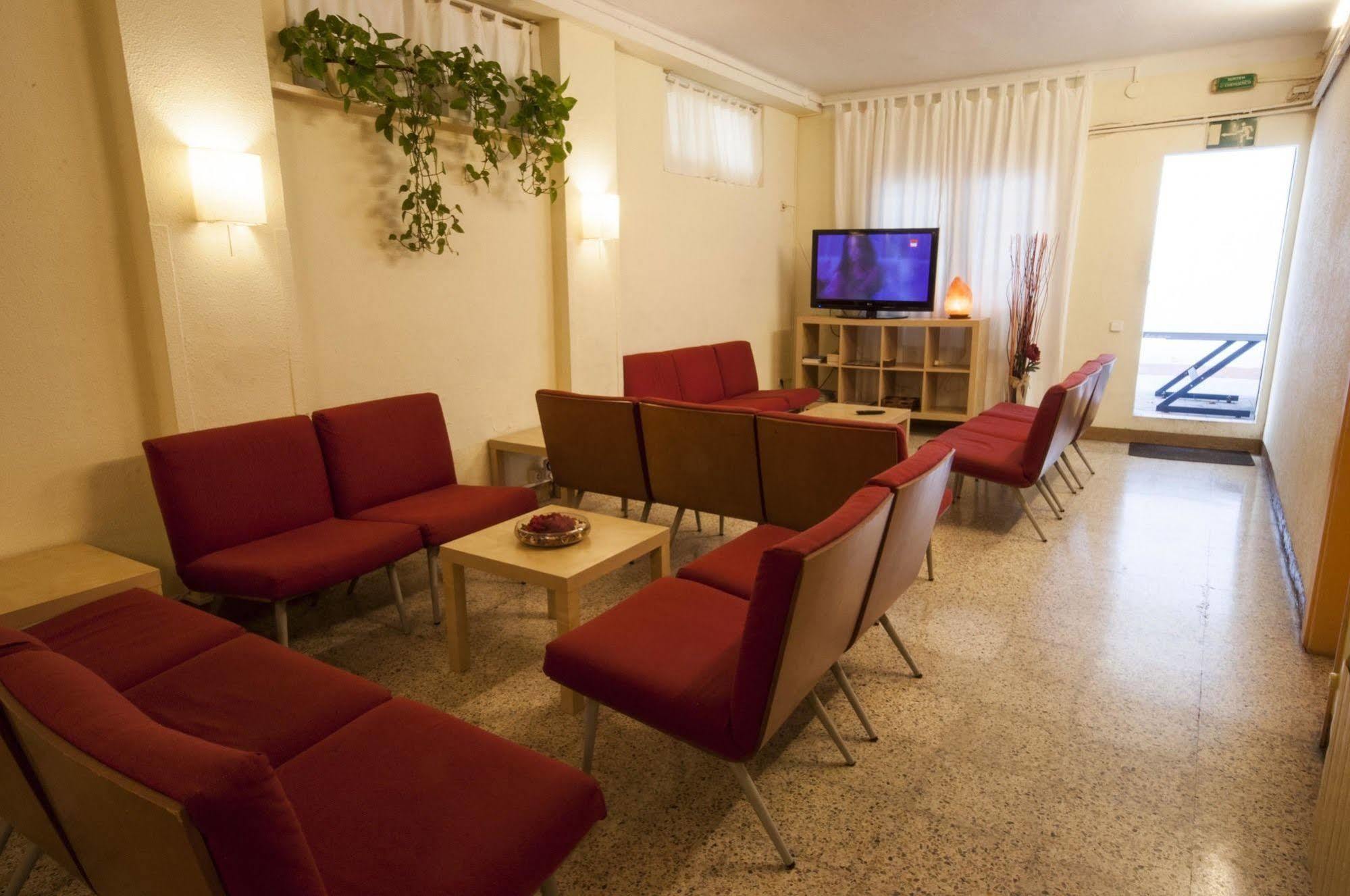 Hostal Residencia Albergue Studio