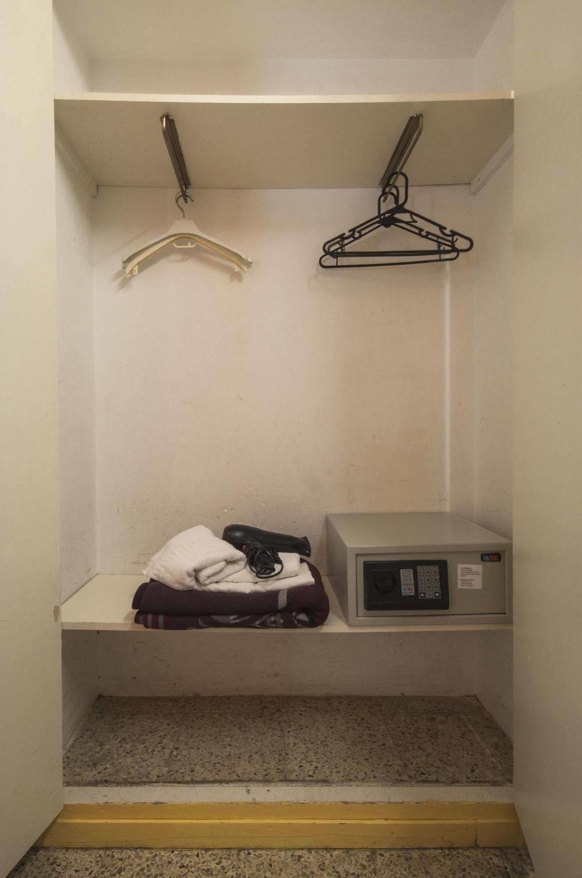Residencia Albergue Studio Hostal Barcelona