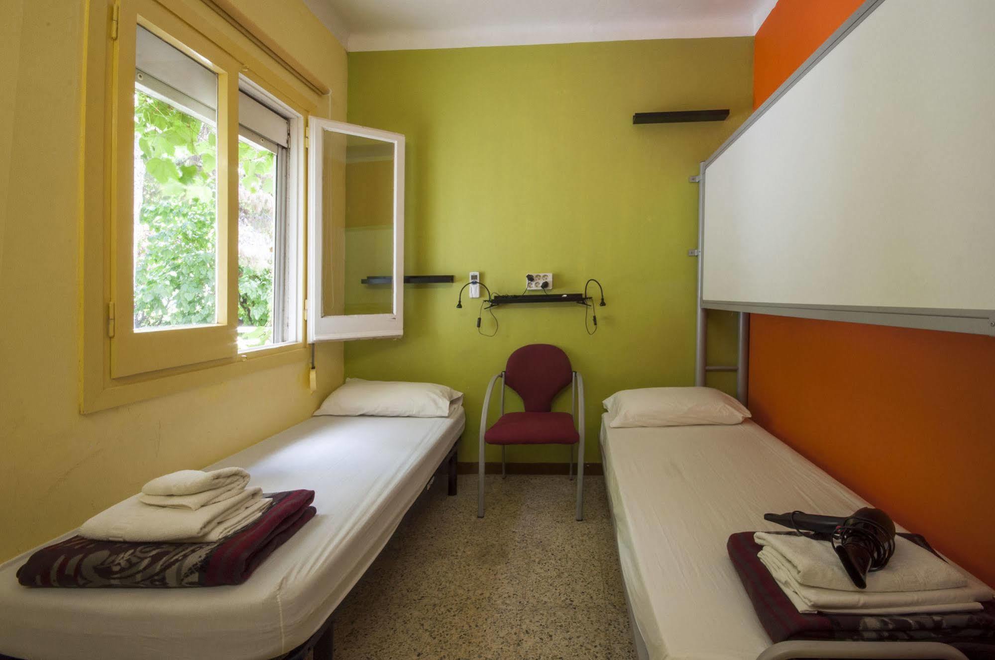 Hostal Residencia Albergue Studio Barcelona