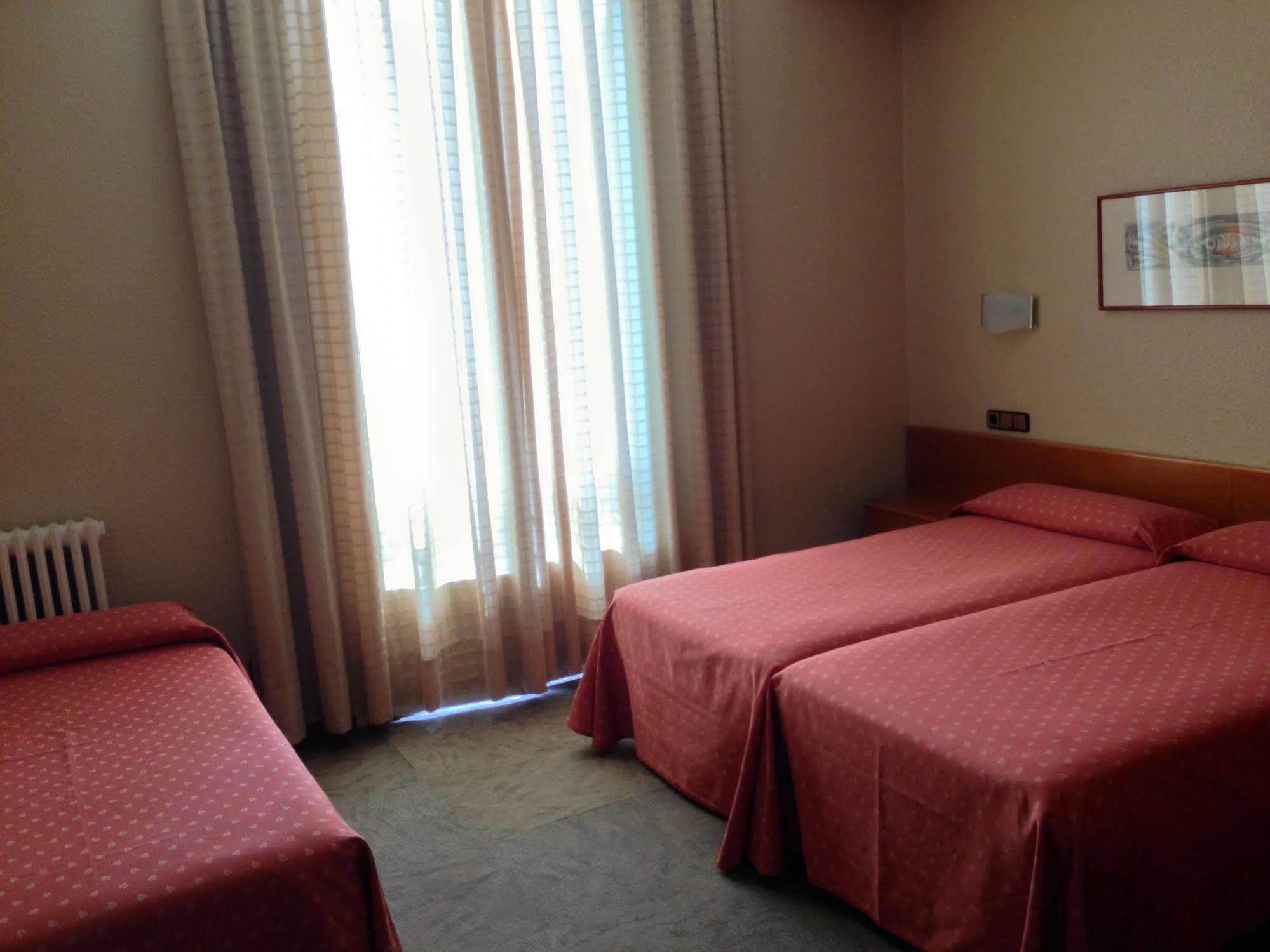 Hotel Pelayo *