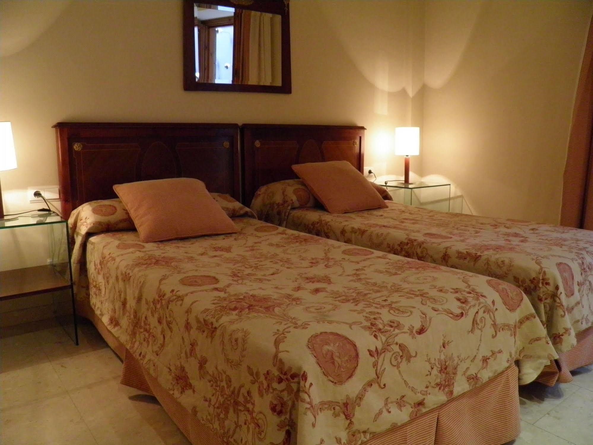 St. Jordi Comtal Apartamento *