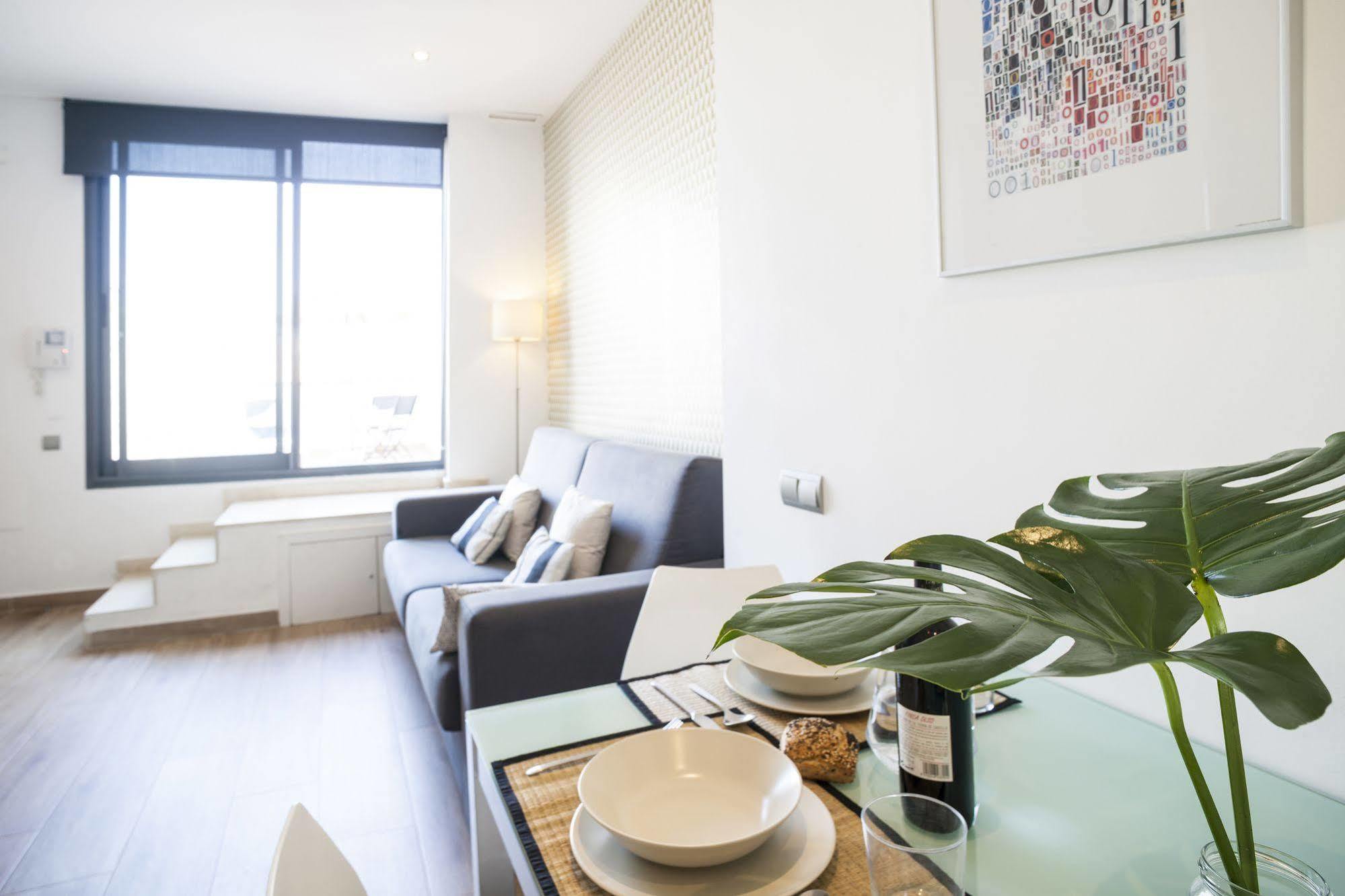 Apartment Feelathome Mozart Barcelona