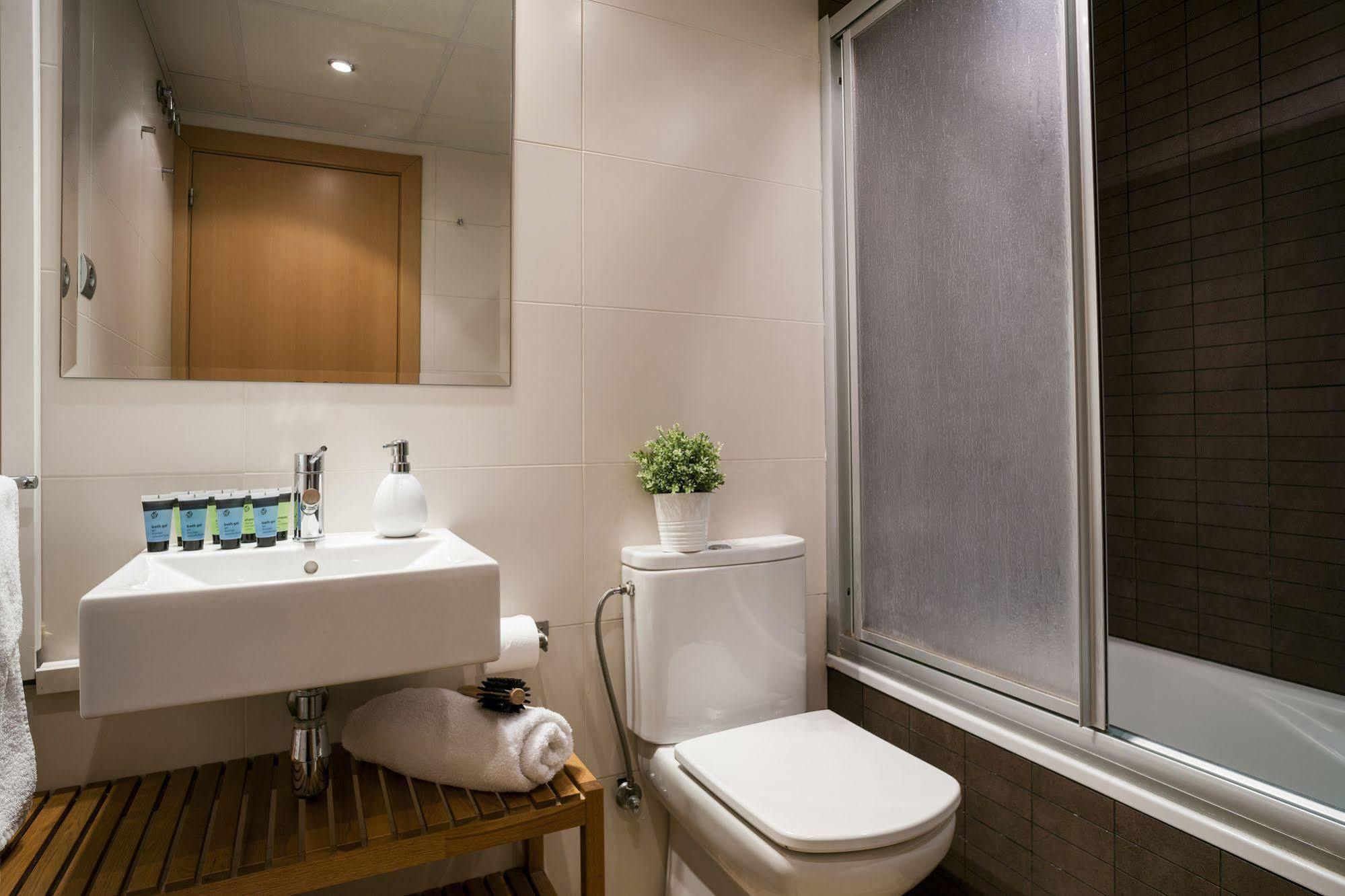 Apartment Feelathome Mozart Barcelona