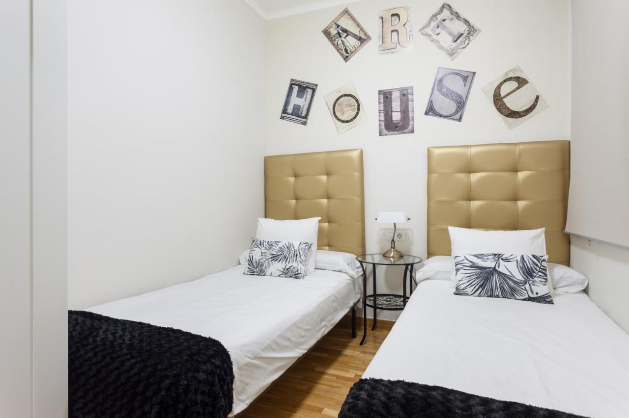 Art House Fira Apartments