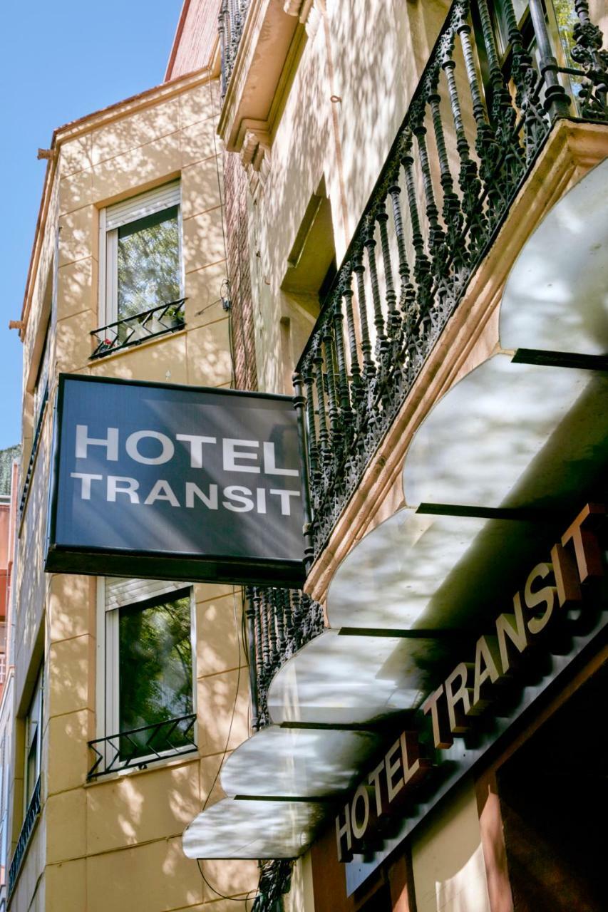 Transit Hotel *