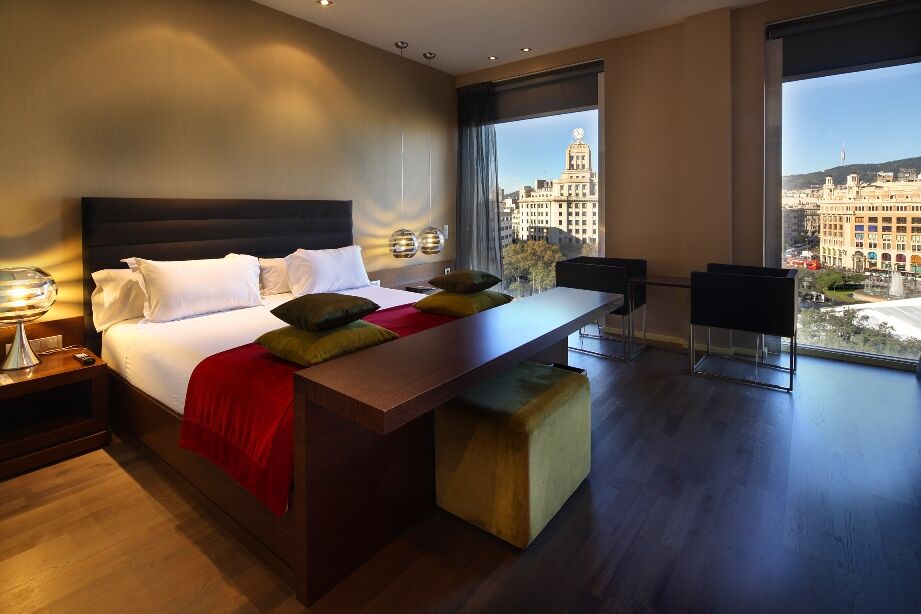 Hotel Olivia Plaza 4*