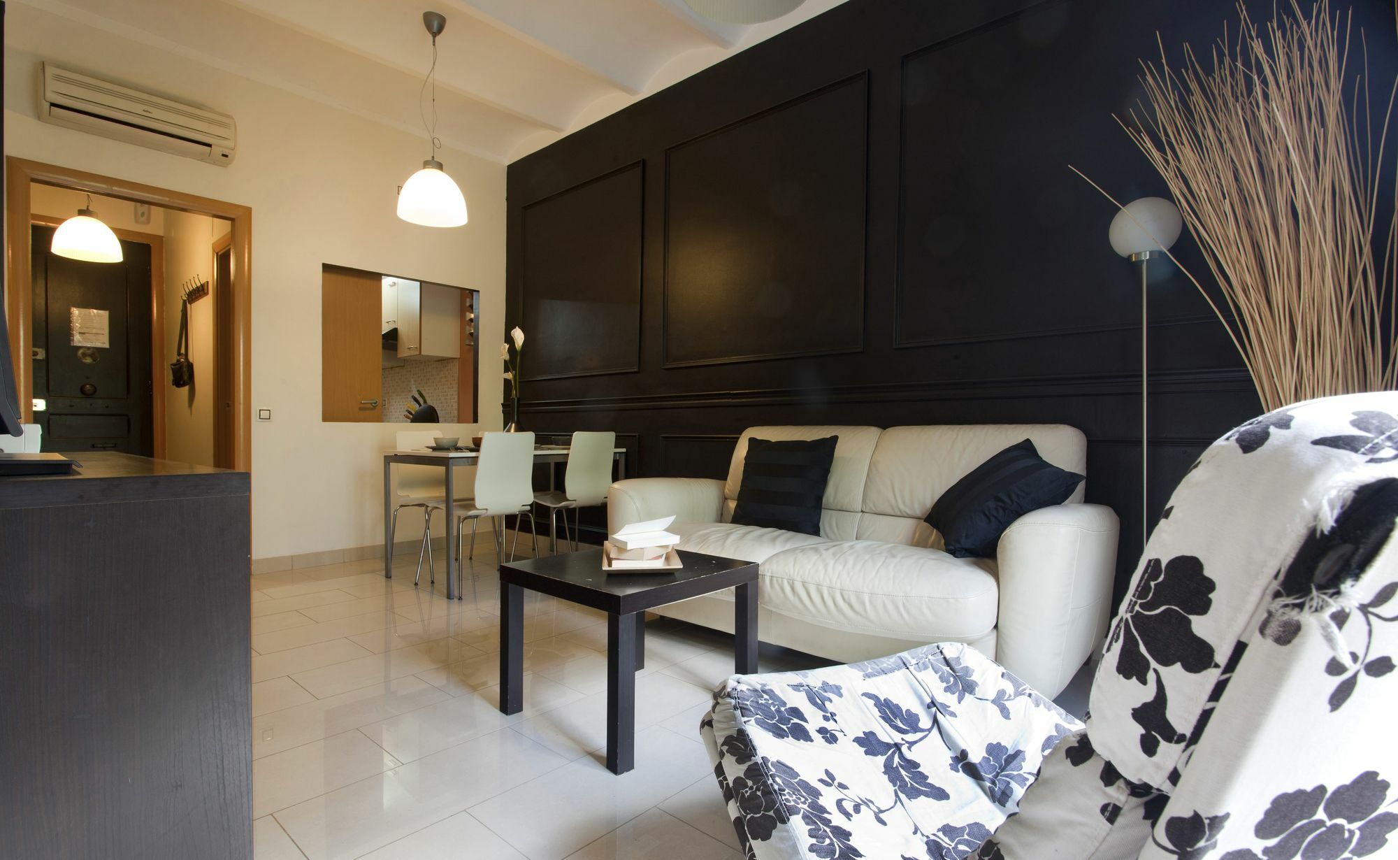 Espai Rocafort Apartamento *