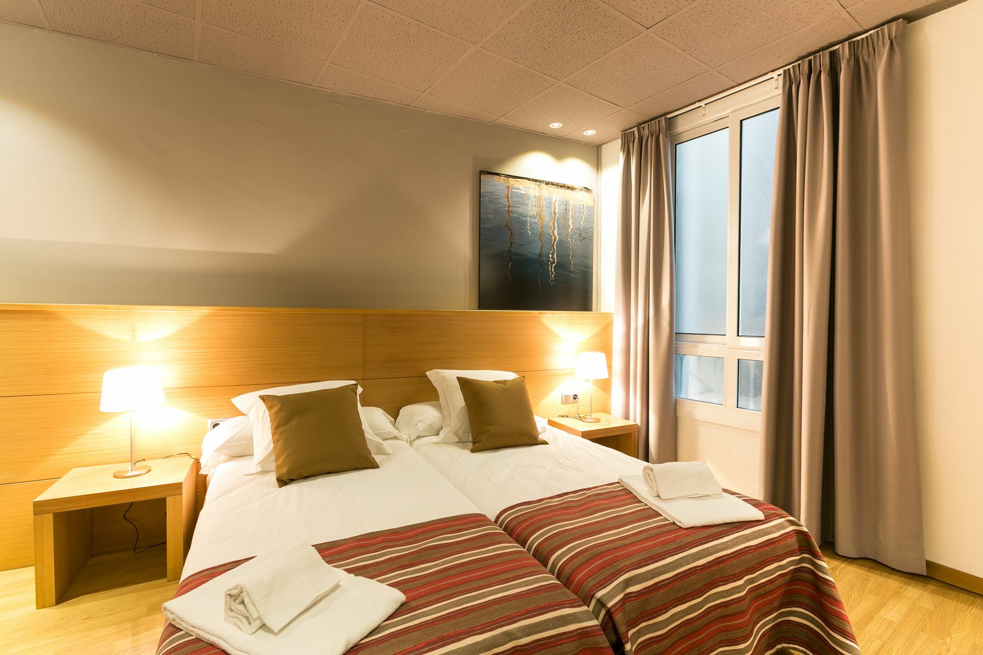 Serennia Ramblas - Placa Catalunya Apartamento