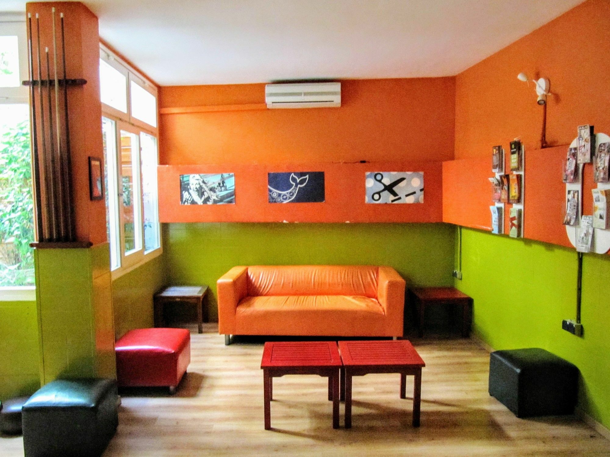 Onefam Les Corts Hostal