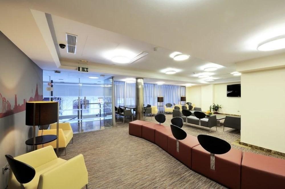 Chic&basic Reding Hotel 3*