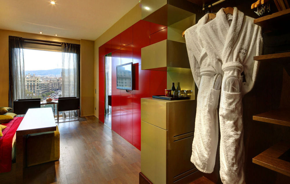 Olivia Plaza Hotel
