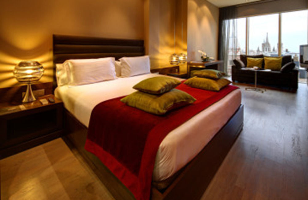 Olivia Plaza Hotel 4*