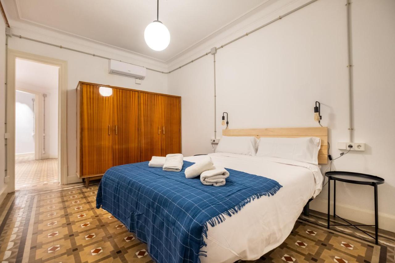 Apartamento B42 - Modernist For Large Groups In Eixample *