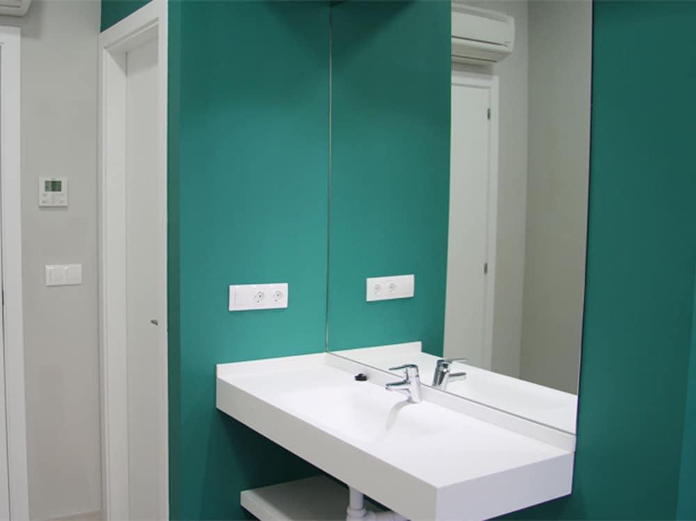Bcnsporthostels Hostel Barcelona