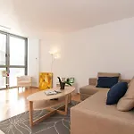 Bbarcelona Placa Universitat Flats