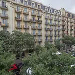 Almodovar Apartment