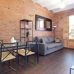 Bright apartment near Sagrada Familia