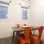 Modern&bright apartment in Vila de Gracia for 4 people