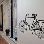 Hostal Live Natura Barcelona (Adults Only)