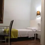 Hostal Lesseps