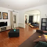 Rooms Corsega