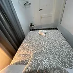 A & M Barcelona Hostal