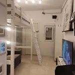 Mini House Loft 25M2 In Barcelona