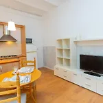 Apartment Gracia Torrijos By Interhome