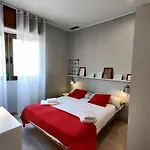 Fira Plaza España apartment