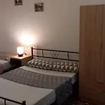 Urpi Rooms