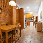 P2Ari1046 - Magnific 2Bed Apartment In The City Center