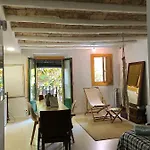 Cozy Studio In Central Area Of Barcelona