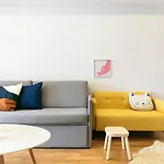 Sardenya Apartment By Olala Homes