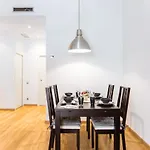 One Bedroom Apartment Close To Beach