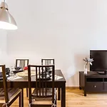 One Bedroom Apartment Close To Beach