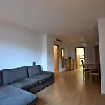 Apartment 5 Minutes Away From The Beach