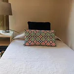 By Plaza Urquinaona Rooms