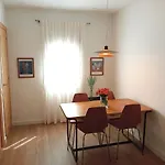 Comfortable Apartment. Very Central And Quiet.