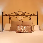Efate Rooms