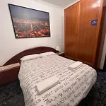 Room Familiar Sants Barcelona