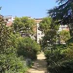 Aparteasy - Private Terrace, 3 Bedrooms, Eixample