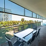 Unique Rentals-Seafront Luxe Suites