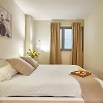 Bbarcelona Placa Universitat Flat
