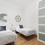 Art House Fira Apartments