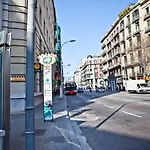Fewdays Barcelona Apartments