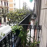 Barcelona Housing Student